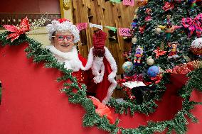 Mrs. Claus Receives Letters From Girls And Boys In Mexico City