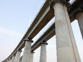 Yichang-Xingshan High-Speed Railway Under Construction in Yichang