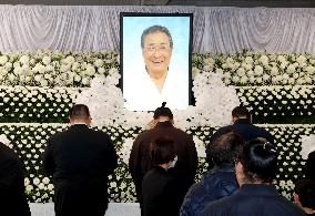 Memorial service for ex-yokozuna Kitanofuji