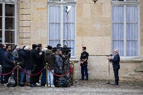 Prime Minister meets Political Leaders - Paris