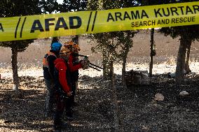 AFAD teams continue search and rescue operations in Sednaya Prison - Damascus