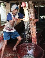 Story Of Weavers Outskirts Of Kolkata