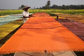 Story Of Weavers Outskirts Of Kolkata