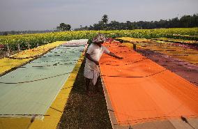 Story Of Weavers Outskirts Of Kolkata