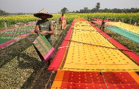 Story Of Weavers Outskirts Of Kolkata