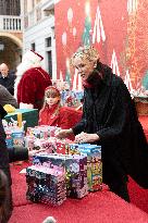 NO TABLOIDS: Christmas Gifts Distribution - Monaco