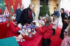 NO TABLOIDS: Christmas Gifts Distribution - Monaco