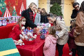 NO TABLOIDS: Christmas Gifts Distribution - Monaco