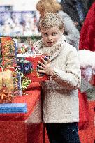 NO TABLOIDS: Christmas Gifts Distribution - Monaco