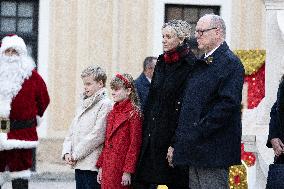 NO TABLOIDS: Christmas Gifts Distribution - Monaco