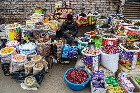 Daily Life In Kashmir