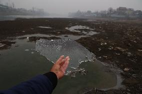 Daily Life In Kashmir