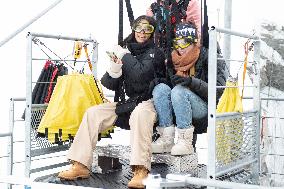 Les Arcs Lina El Arabi and Berangere McNeese Zipline