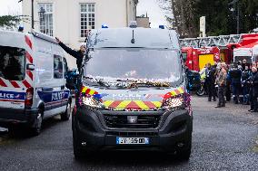 Illustration of forces and vehicles of French public services - Paris AJ