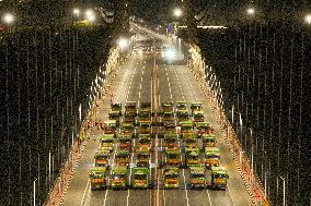 Vehicles Perform A Static Load Test on the Baguazhou Yangtze River Bridge in Nanjing