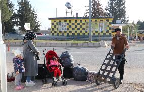 Syrian Refugees Return Home - Turkey