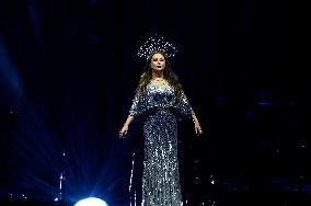 Sarah Brightman ‘A Christmas Symphony’ Concert