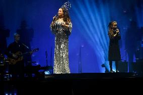 Sarah Brightman ‘A Christmas Symphony’ Concert