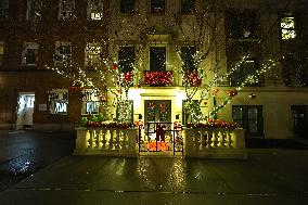 It’s Beginning To Look Like Christmas In The New York City