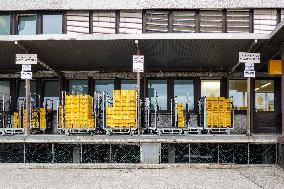 Deutsche Post Loading Zone