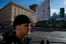 Murales Projet On Giant Silos In Piazza Venezia