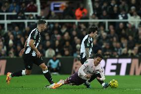 Newcastle United v Brentford - Carabao Cup Quarter Final