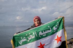 Syrians Celebrate The Fall Of Al-Assad - Izmir