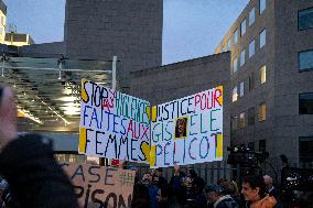 Feminist Activists At The Entrance To The Courthouse - Avignon