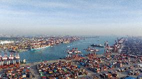 Shandong Port Container Throughput Record