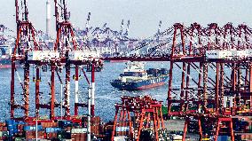 Shandong Port Container Throughput Record