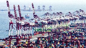 Shandong Port Container Throughput Record