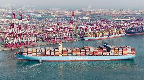 Shandong Port Container Throughput Record