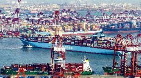 Shandong Port Container Throughput Record