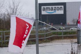 Amazon On Strike During The Christmas Time