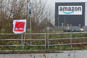 Amazon On Strike During The Christmas Time