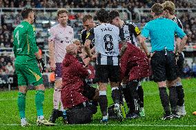 Newcastle United v Brentford - Carabao Cup Quarter Final