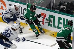 Dallas Stars V Toronto Maple Leafs - NHL