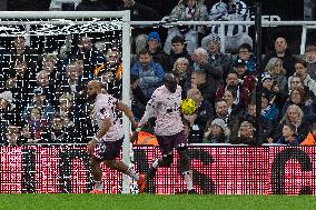 Newcastle United v Brentford - Carabao Cup Quarter Final