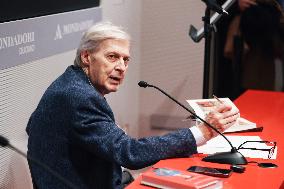 Vittorio Sgarbi Presents The Book Natività. Madre E Figlio Nell'arte In Milan