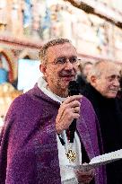 Blessing of the creche of Notre Dame de Paris - Paris AJ