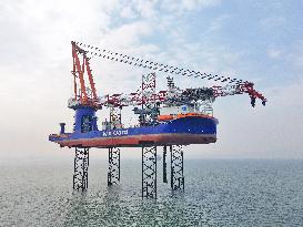 BOREAS Vessel Conducts Lifting Tests in The Sea in Yantai