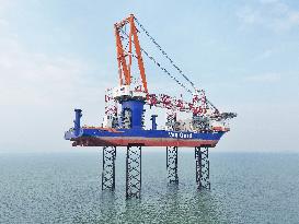 BOREAS Vessel Conducts Lifting Tests in The Sea in Yantai