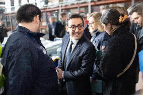 Stephane Sejourne visits customs officers freight zone -  Roissy-en-France