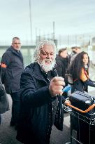 Arrival of Paul Watson in France - Paris