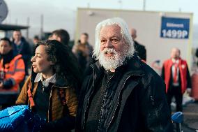 Arrival of Paul Watson in France - Paris