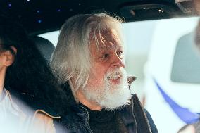 Arrival of Paul Watson in France - Paris