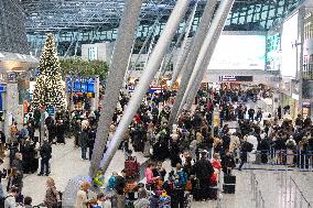 Holiday Travel In Duesseldorf Airport