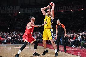 Olympiacos Piraeus v Alba Berlin - Turkish Airlines EuroLeague