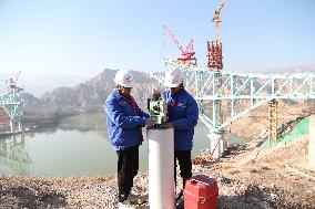 Jianzha Yellow River Bridge Construction