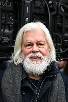 Paul Watson holds a press conference in Paris FA